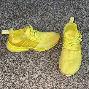 Nike women’s size 8 gold presto shoe. Worn 5 times